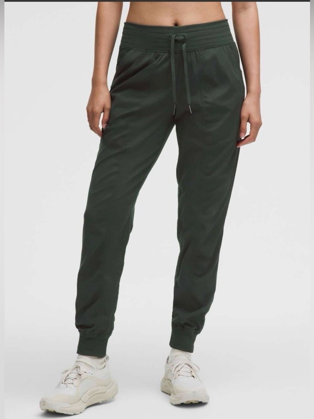 Lululemon Dance Studio Mid-Rise Jogger *Full Length in (?) Rainforest Green